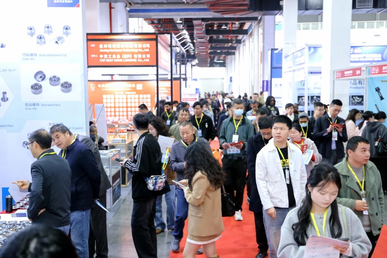 Kerülje el a buktatókat a kötőelemek vásárlásakor! Az AOKE megtanítja, hogyan határozhatja meg pontosan, mire van szüksége